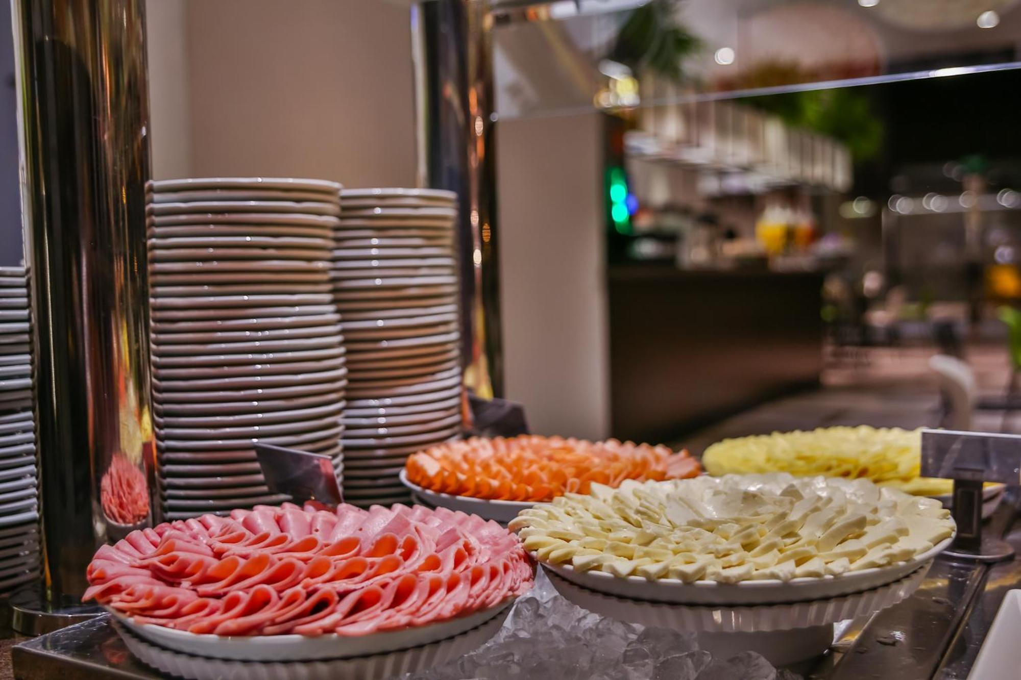 Отель Wyndham Garden Ribeirao Preto Convention Экстерьер фото